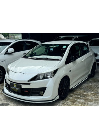 TOYOTA VITZ 2012