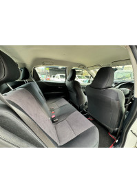 TOYOTA VITZ 2012